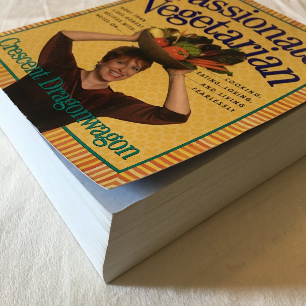 'Passionate Vegetarian Cookbook' Crescent Dragonwagon Softcover Y2K - Picture 11 of 13